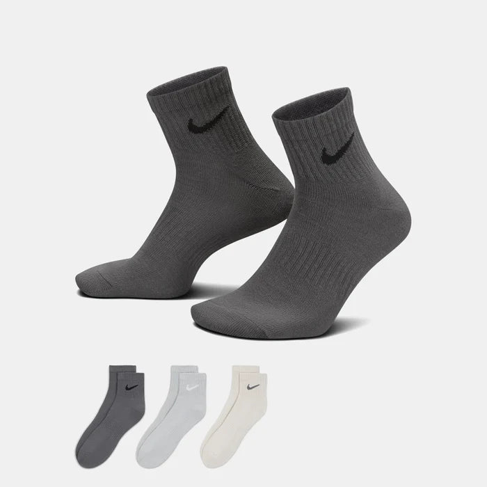 CALZE UNISEX NIKE EVERYDAY LIGHTWEIGHT 3 PACK – MULTICOLORE