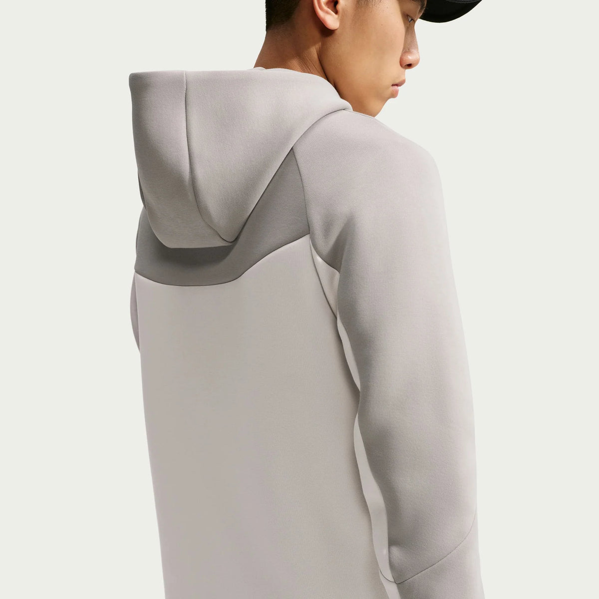 GIACCA TECH WINDRUNNER