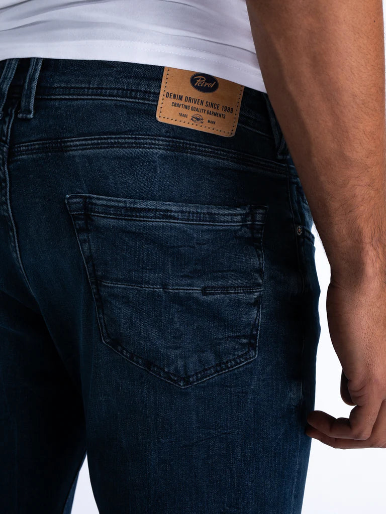 JEANS RUSSEL REGULAR TAPERED FIT ROADRUNNER