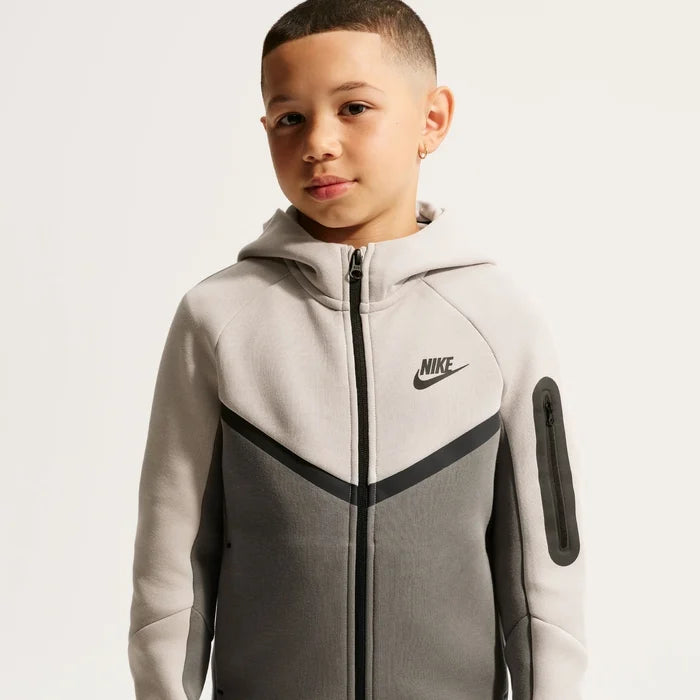 GIACCA RAGAZZO NIKE TECH FLEECE FULL ZIP – GRIGIO