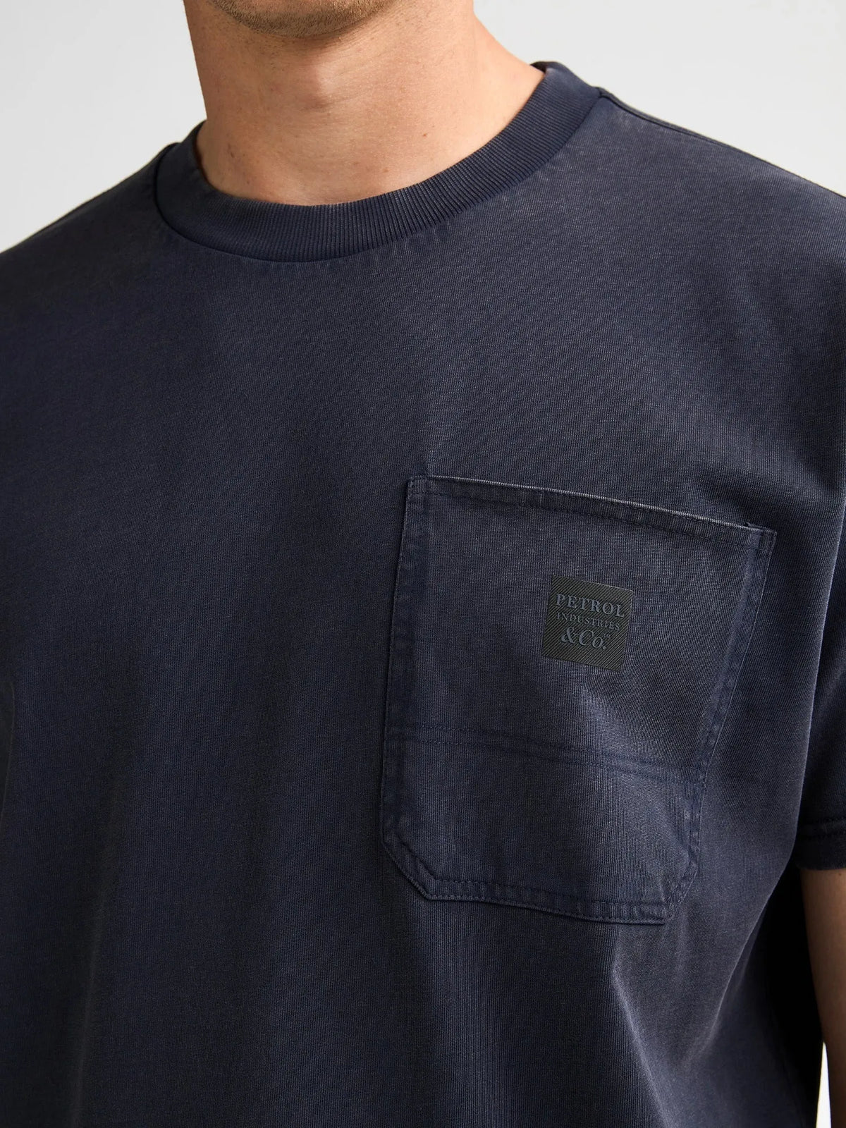 T-SHIRT UOMO COTONE PETROL INDUSTRIES RELAXED FIT – BLU