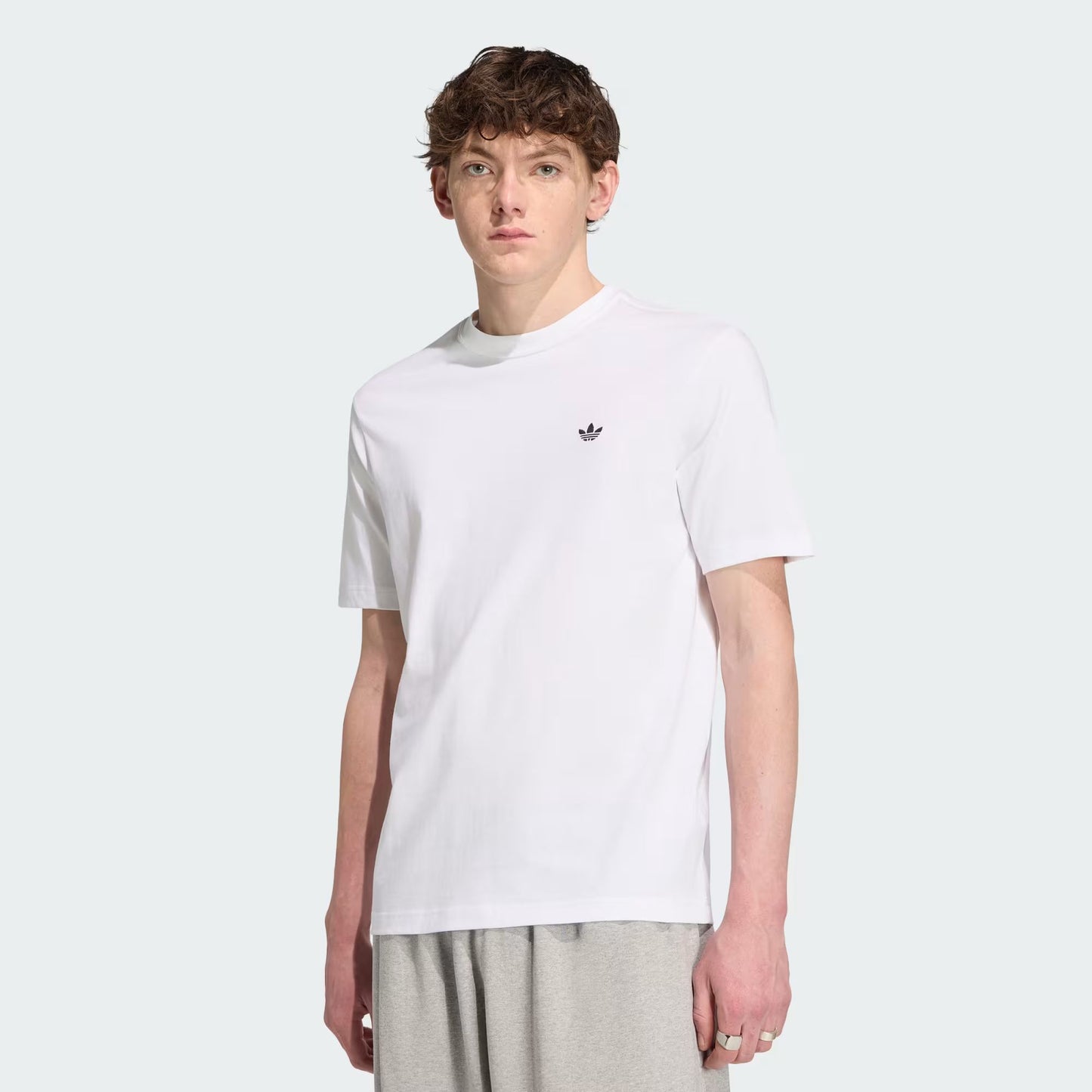 T-SHIRT TREFOIL ESSENTIALS