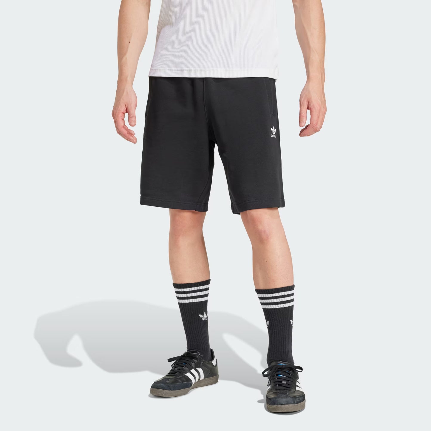 SHORT ESSENTIALS TREFOIL