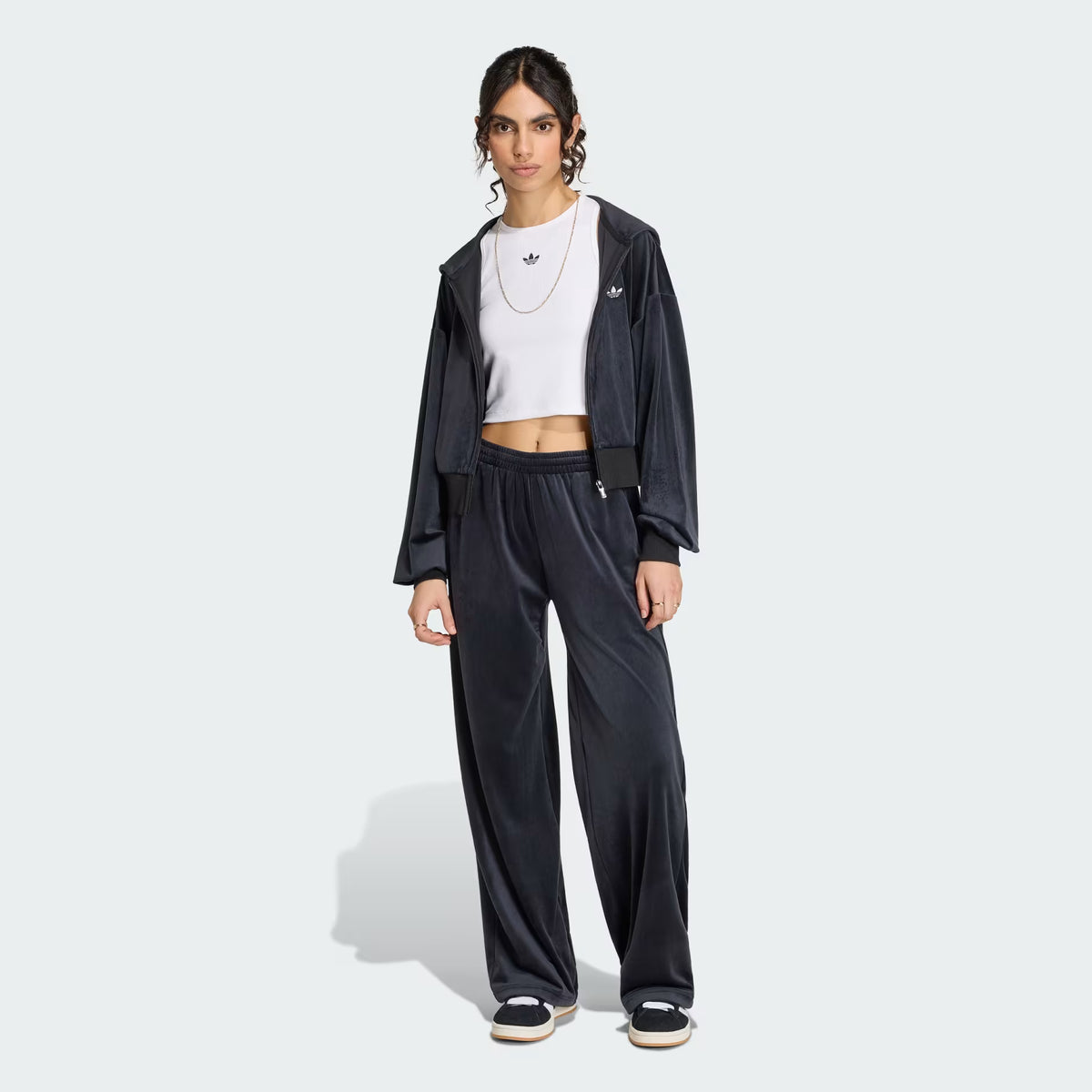 PANTALONI TUTA DONNA ADIDAS ESSENTIALS VELOUR – NERO - foto 3