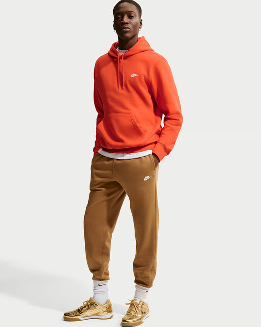 PANTALONI UOMO NIKE SPORTSWEAR CLUB FLEECE – MARRONE