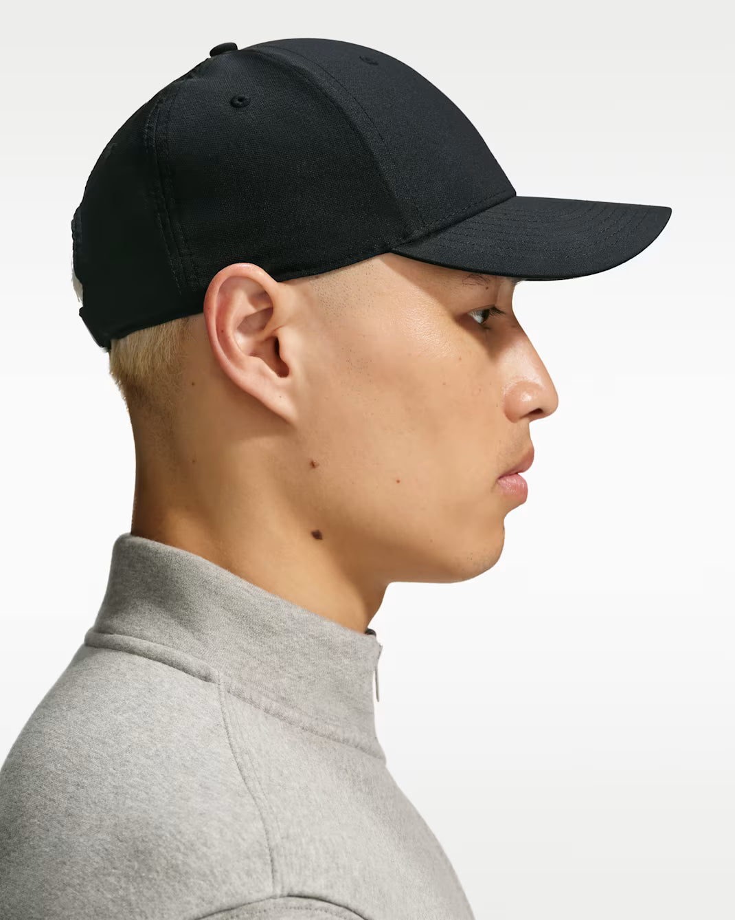 CAPPELLINO NIKE DRI-FIT CLUB METAL LOGO – NERO
