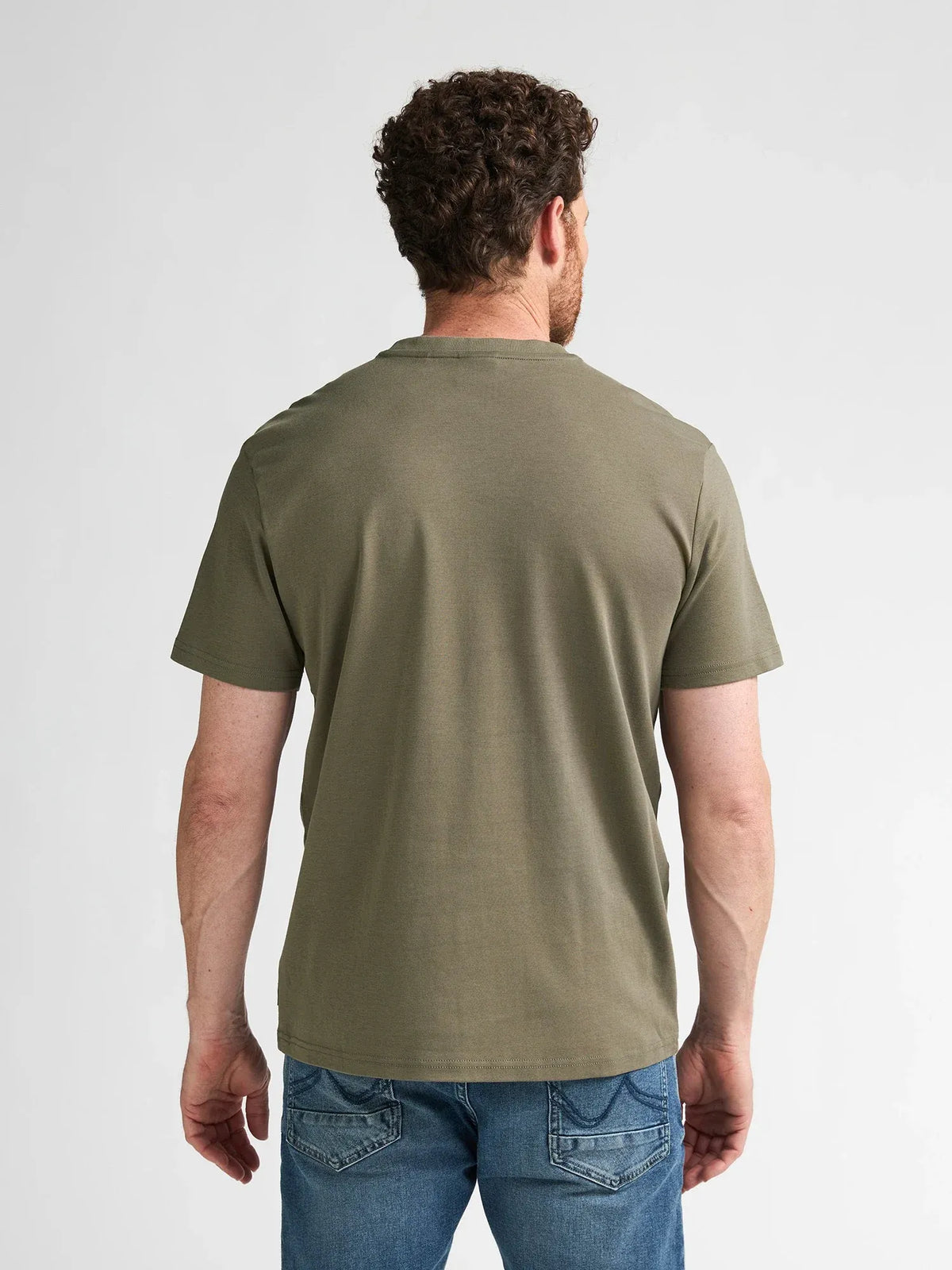 T-SHIRT UOMO IN COTONE PETROL INDUSTRIES MOSSY STONE– REGULAR FIT CON STAMPA PETTO