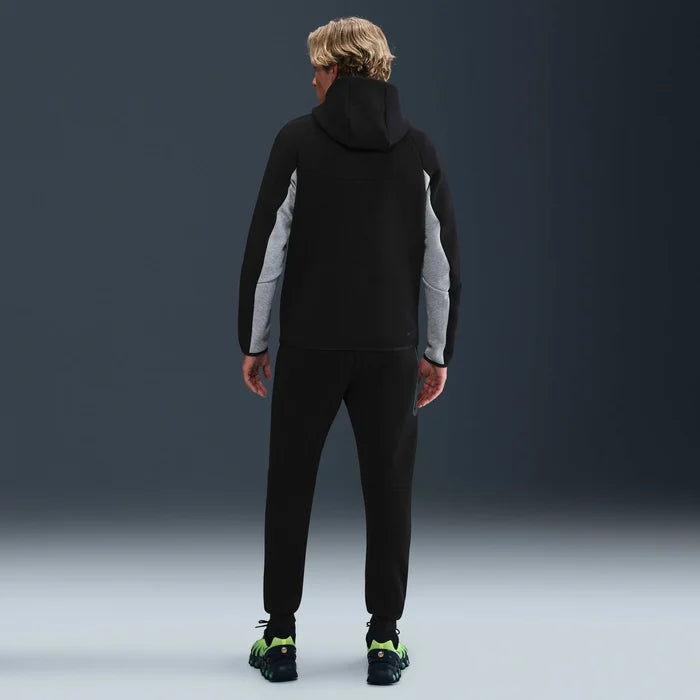 GIACCA TECH WINDRUNNER