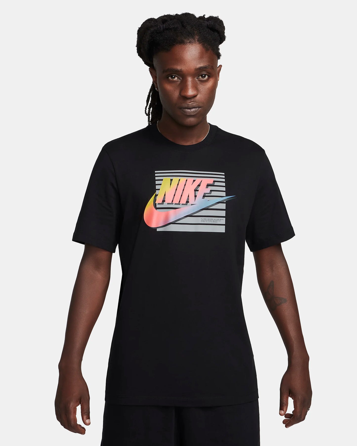 T-SHIRT GRAPHIC SPORTSWEAR