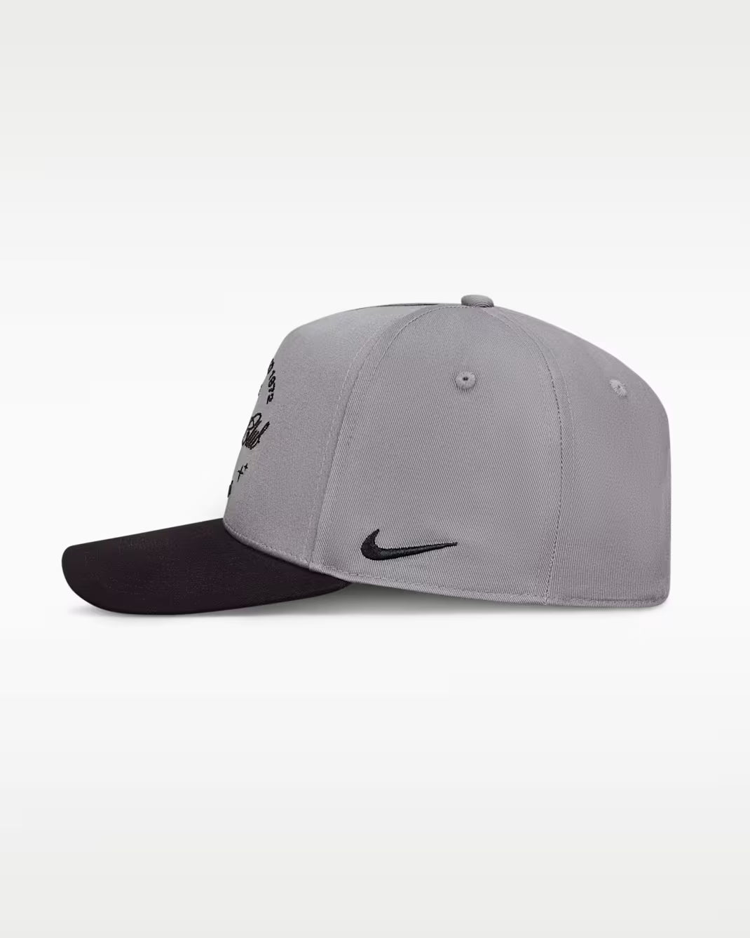 CAPPELLINO NIKE RISE STRUCTURED A-FRAME – GRIGIO E NERO