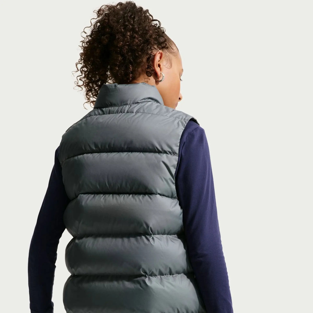 SMANICATO RAGAZZO NIKE THERMA-FIT ALL DAY PLAY – GRIGIO
