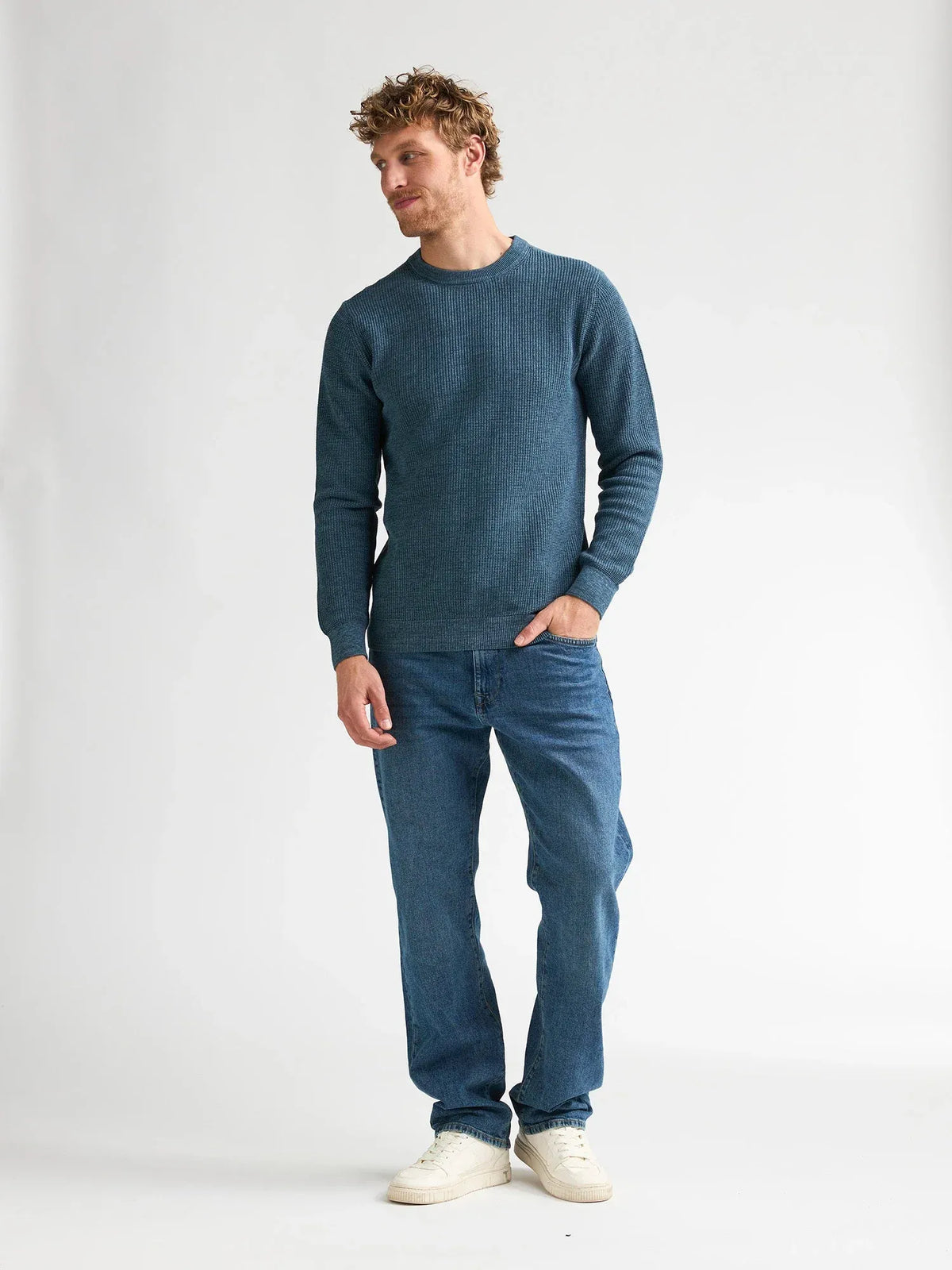 MAGLIA UOMO GIROCOLLO IN COTONE LEGGERO TESTURIZZATO PETROL INDUSTRIES REGULAR FIT – STORM BLUE