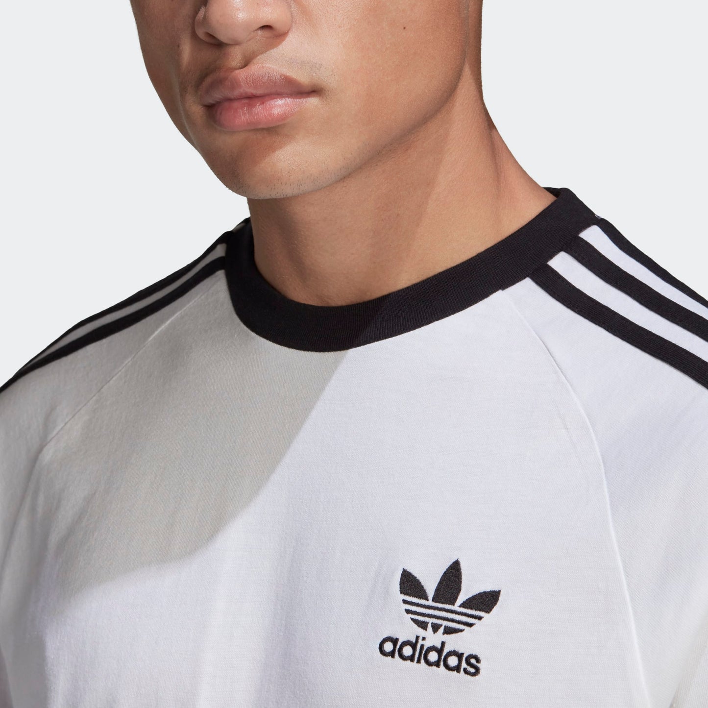 MAGLIA ADICOLOR CLASSICS 3-STRIPES