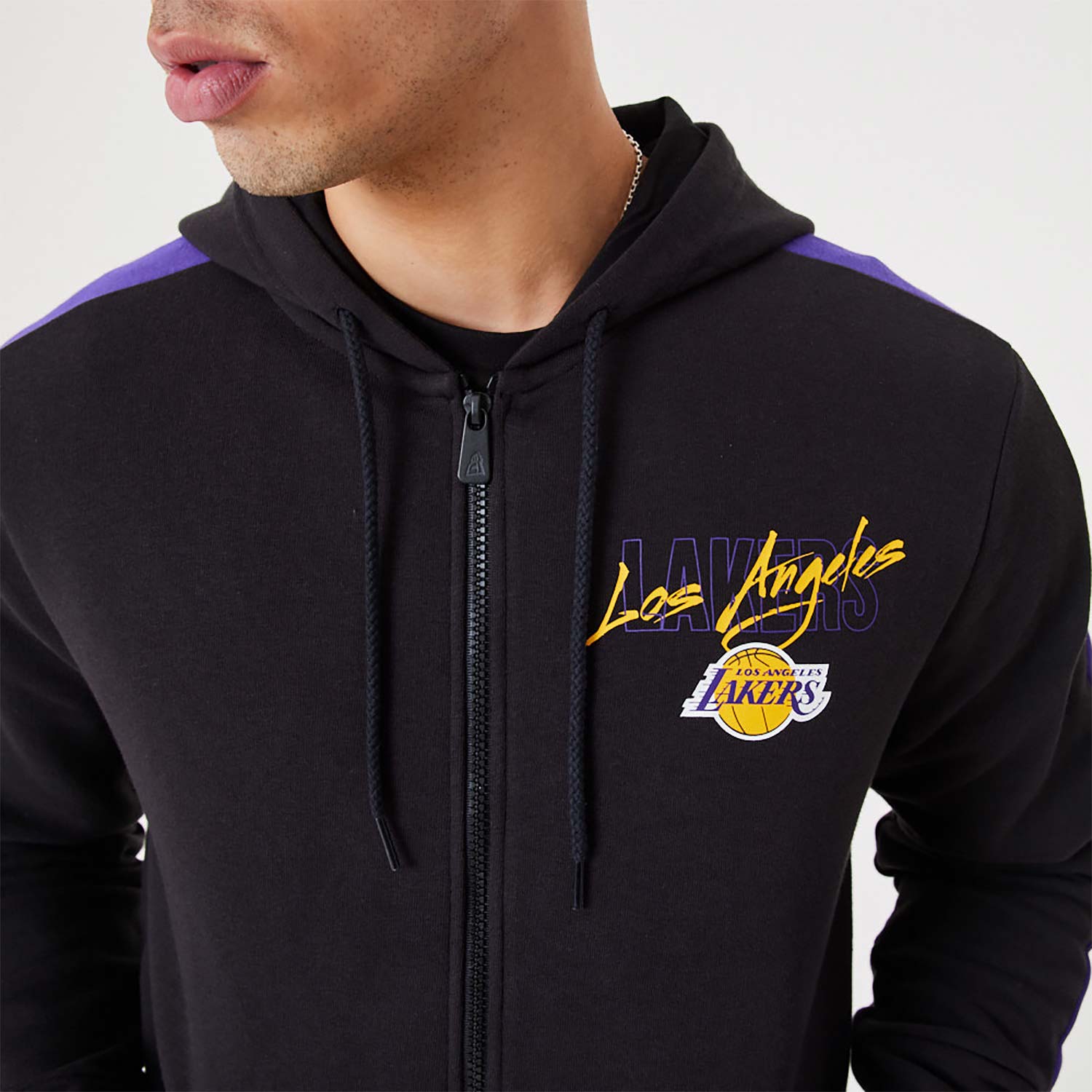 Felpa hot sale lakers nera